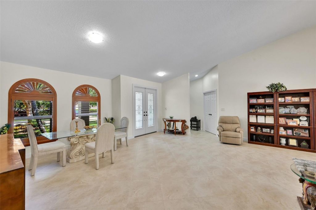 4910 NW 104th Ave, Coral Springs, FL 33076 Photo