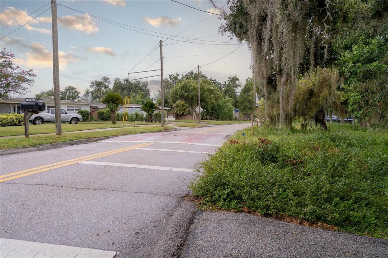 2121 Nela Avenue, Belle Isle, FL 32809 Photo