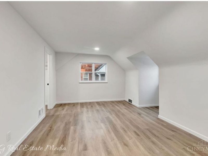 3405 Millrich Avenue, Cincinnati, OH 45211 Photo 27