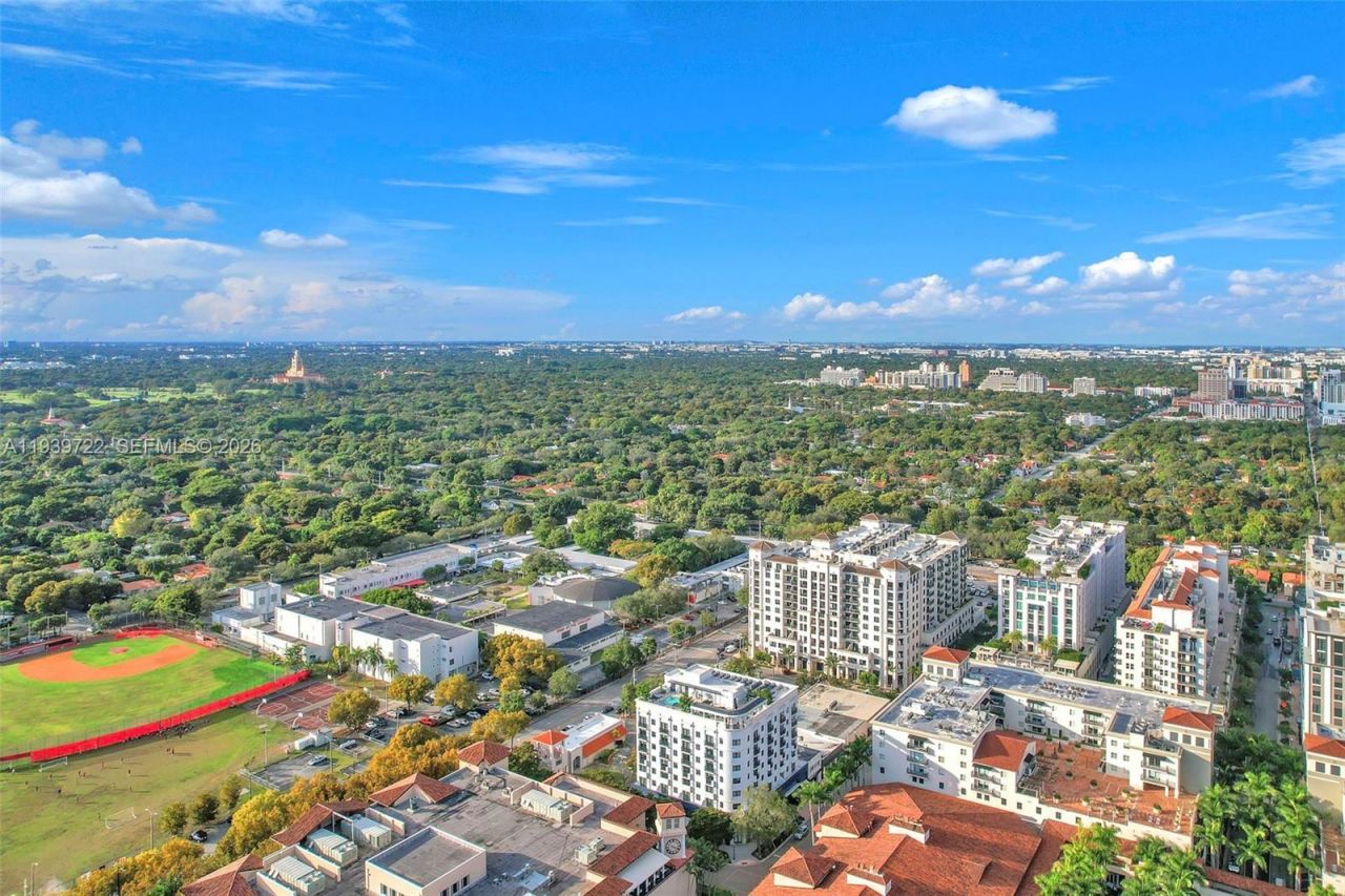 4220 Laguna St , Unit 505, Coral Gables, FL 33146 Photo