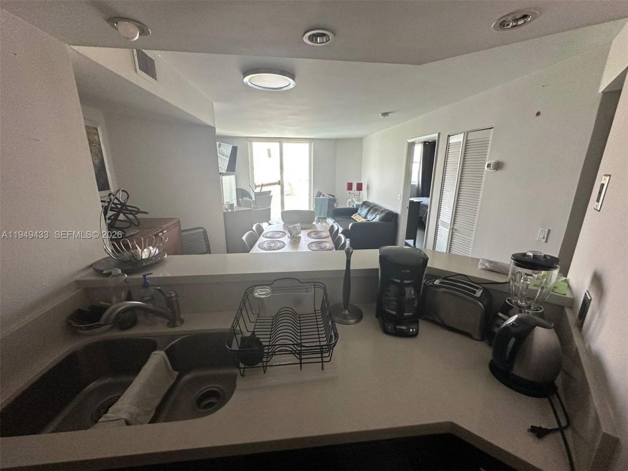 5880 Collins Ave , Unit 705, Miami Beach, FL 33140 Photo