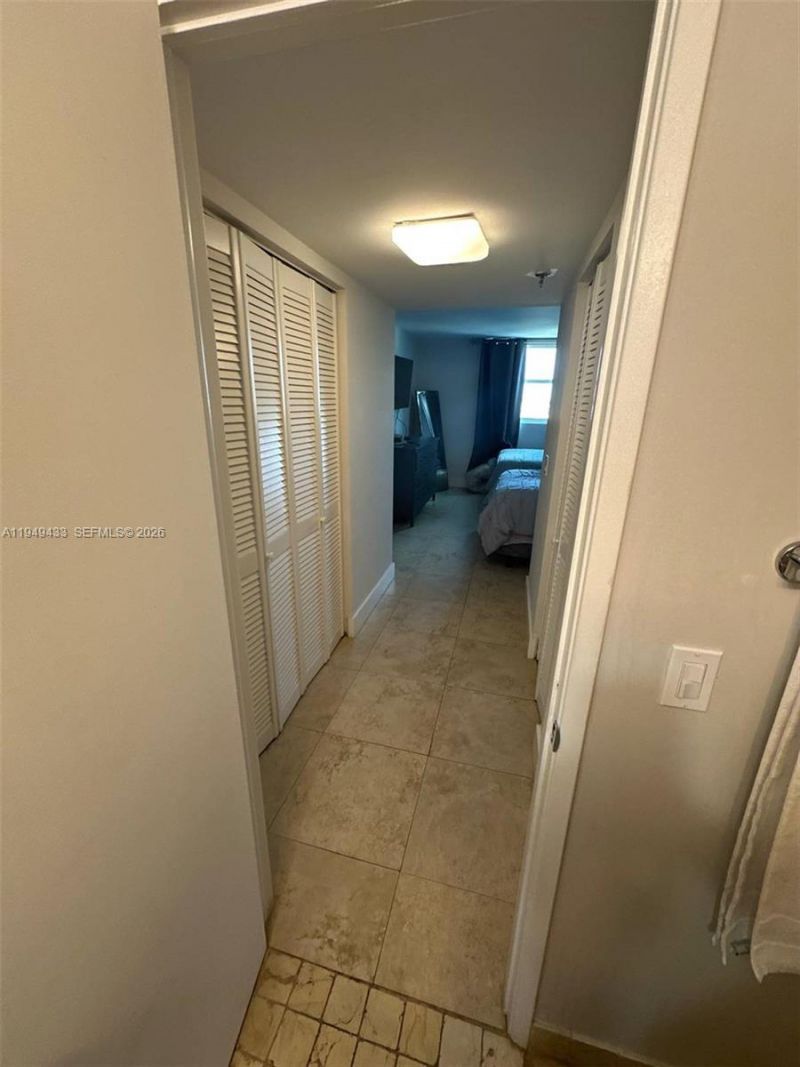 5880 Collins Ave , Unit 705, Miami Beach, FL 33140 Photo