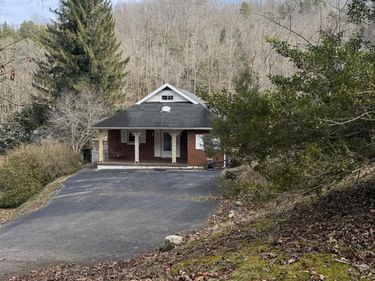 130 Highway 290, McKee, KY 40447