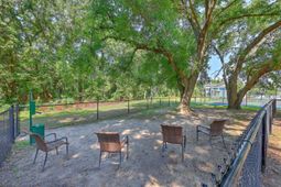 276 Alexandra Drive photo 4