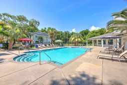 276 Alexandra Drive photo 4