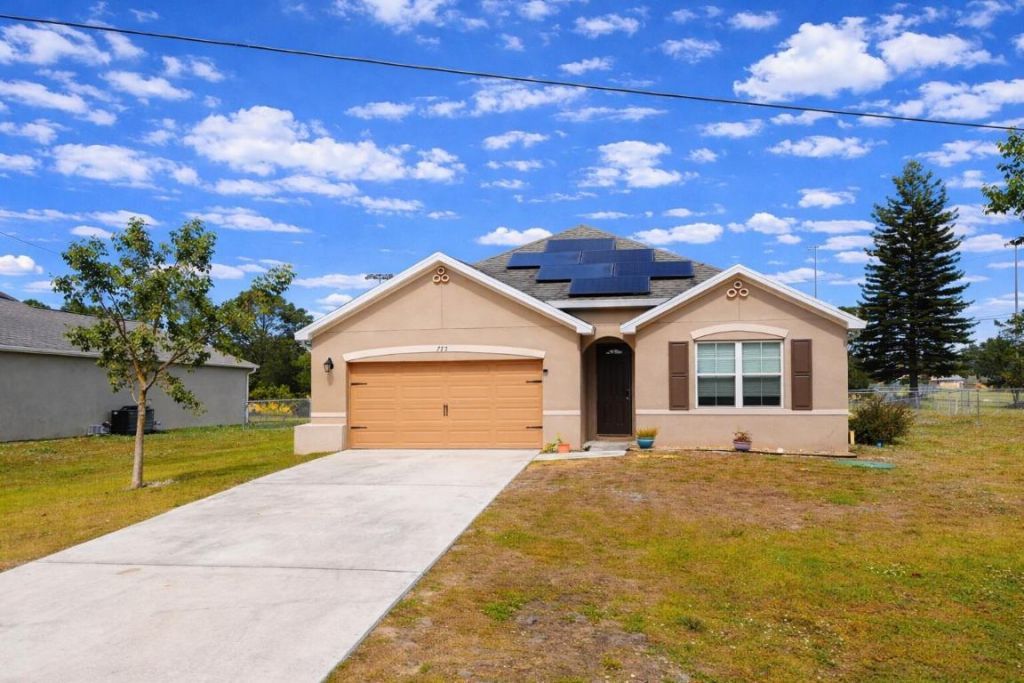 789 SW Tulip Boulevard, Port Saint Lucie, FL 34983 Photo