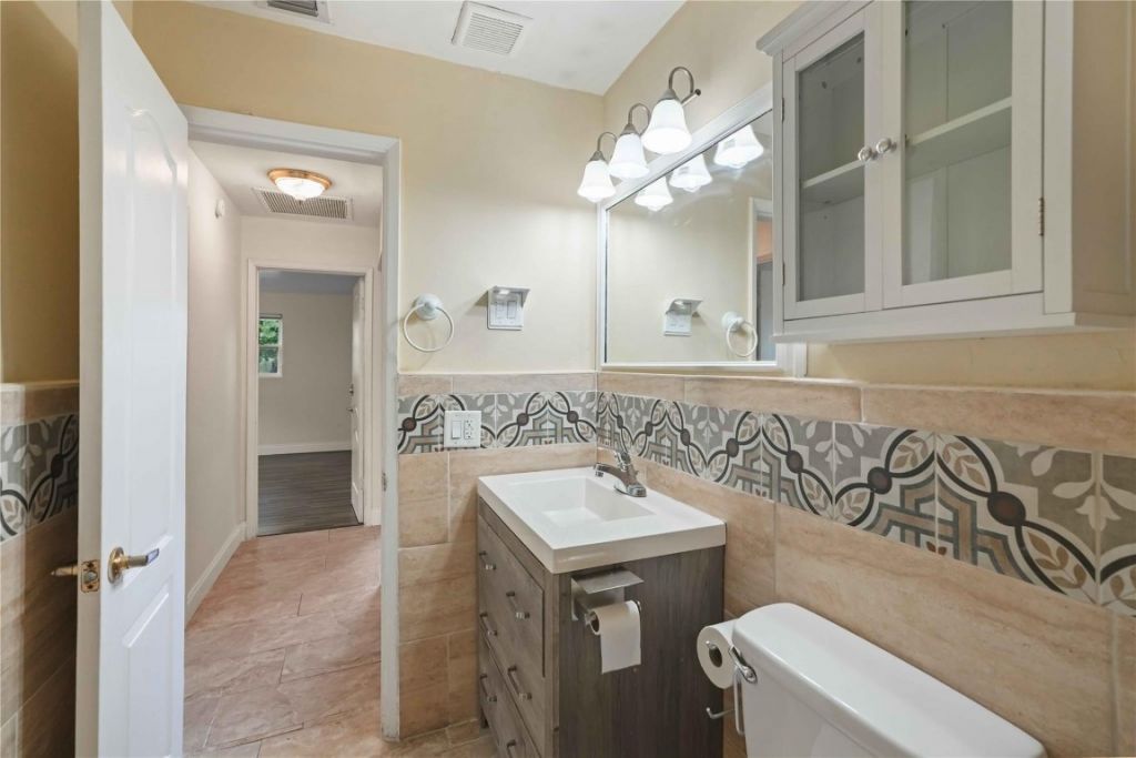 51 NE 49th Street, Fort Lauderdale, FL 33334 Photo