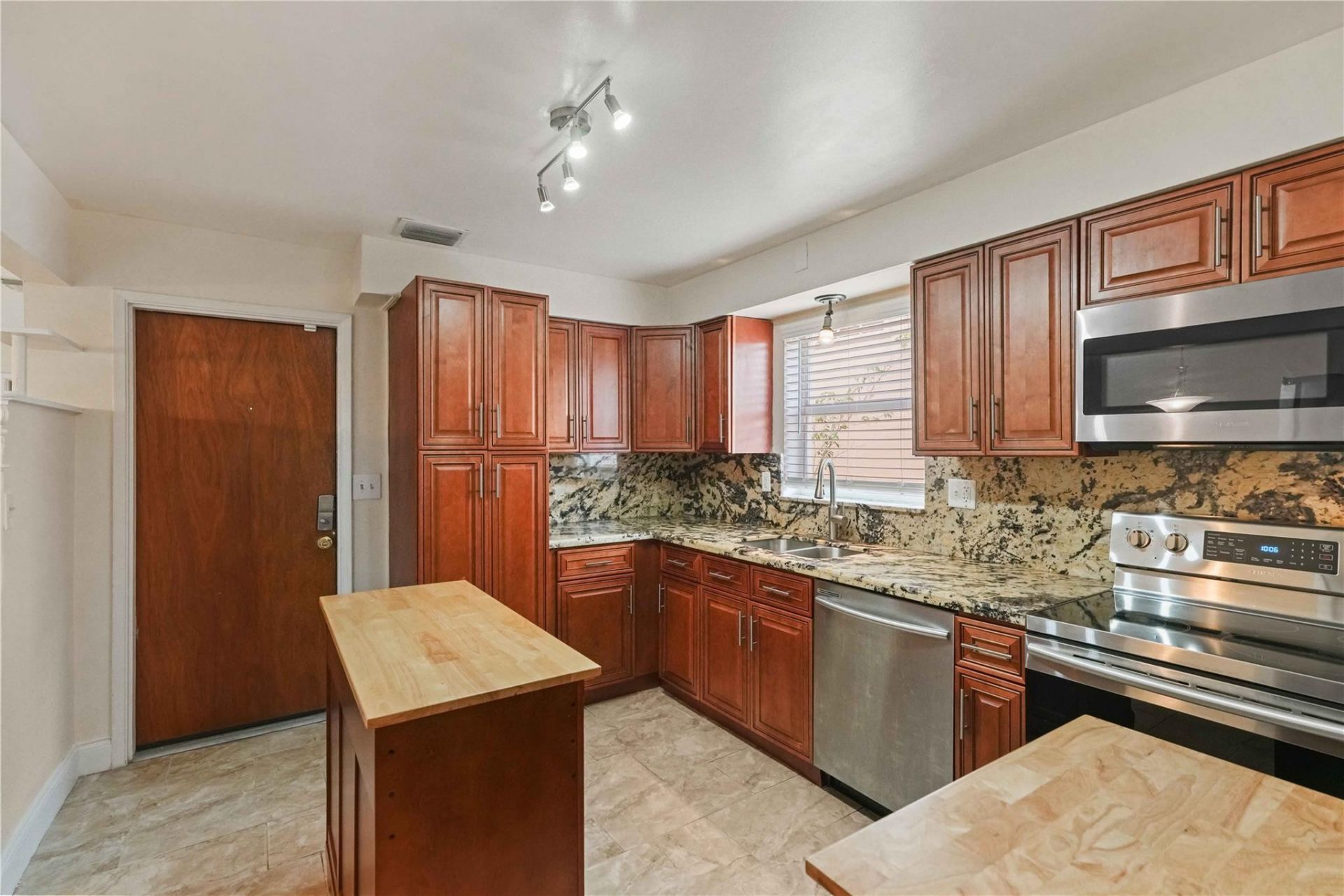 51 NE 49th Street, Fort Lauderdale, FL 33334 Photo