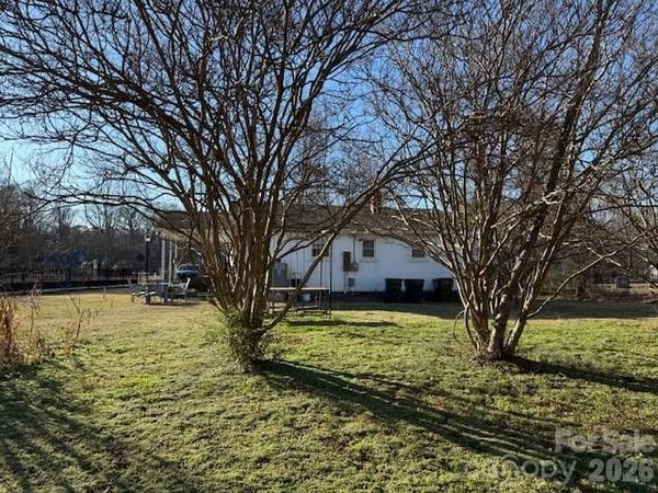 112 N Maxwell Avenue , Huntersville, NC 28078