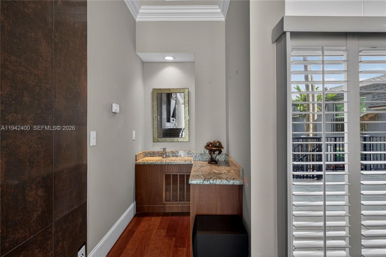 1194 Hillsboro Mile, Unit 12, Hillsboro Beach, FL 33062 Photo