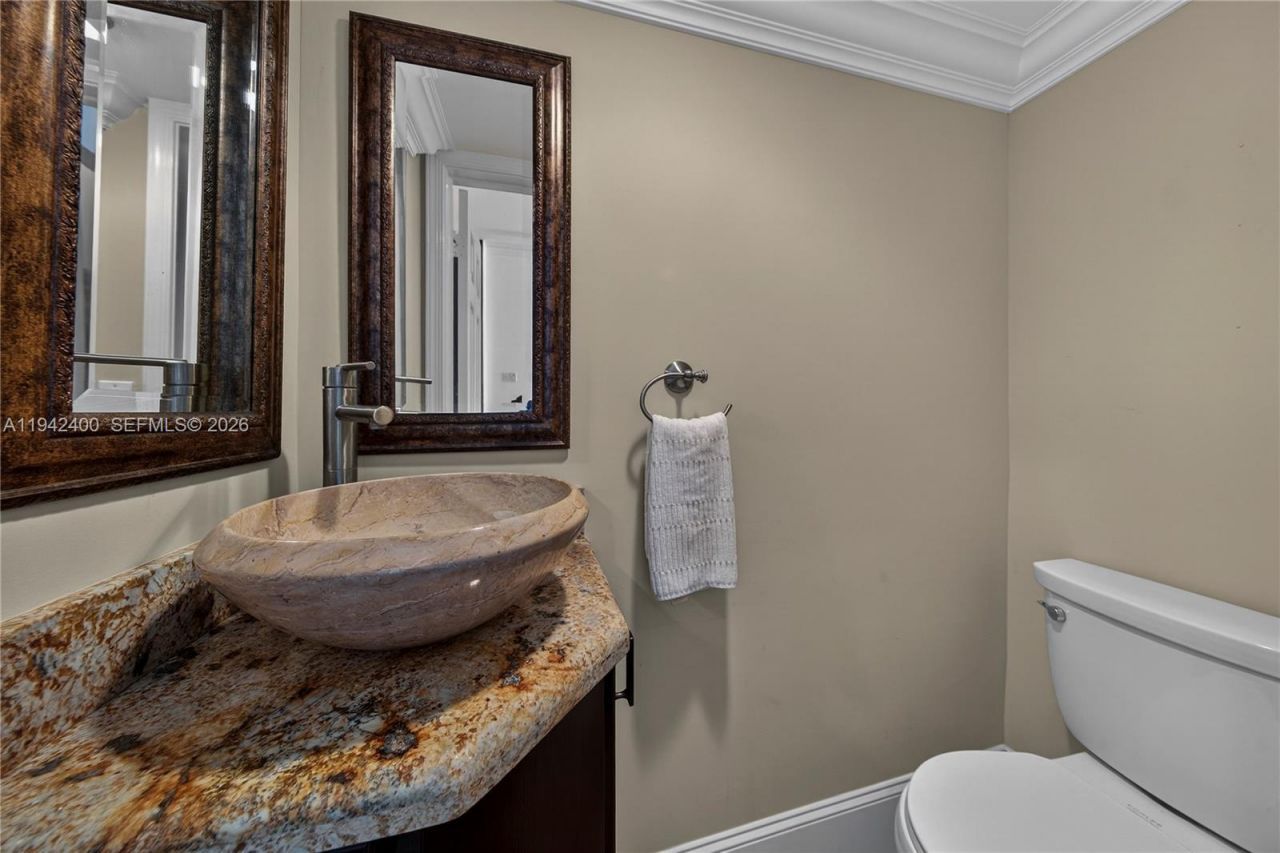 1194 Hillsboro Mile, Unit 12, Hillsboro Beach, FL 33062 Photo