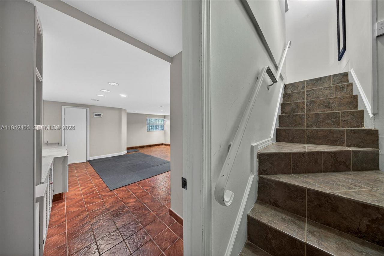 1194 Hillsboro Mile, Unit 12, Hillsboro Beach, FL 33062 Photo