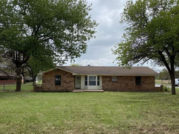 310 Centeridge Lane, Graham, TX 76450
