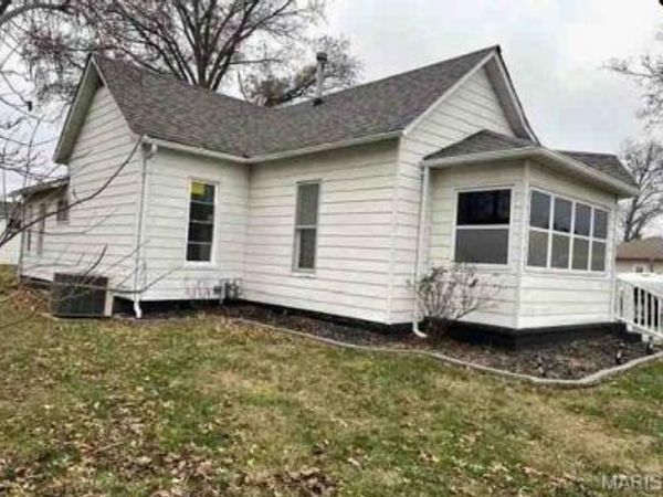 875 Martin Luther King Jr Drive, Centralia, IL 62801