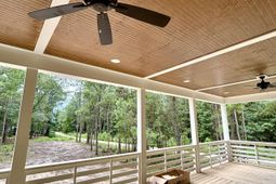 815 Yaupon Drive photo 4