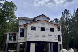 815 Yaupon Drive photo 4