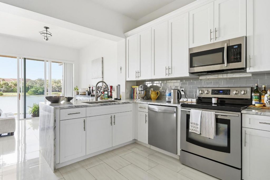 855 Marina Del Ray Lane, Unit 3, West Palm Beach, FL 33401 Photo