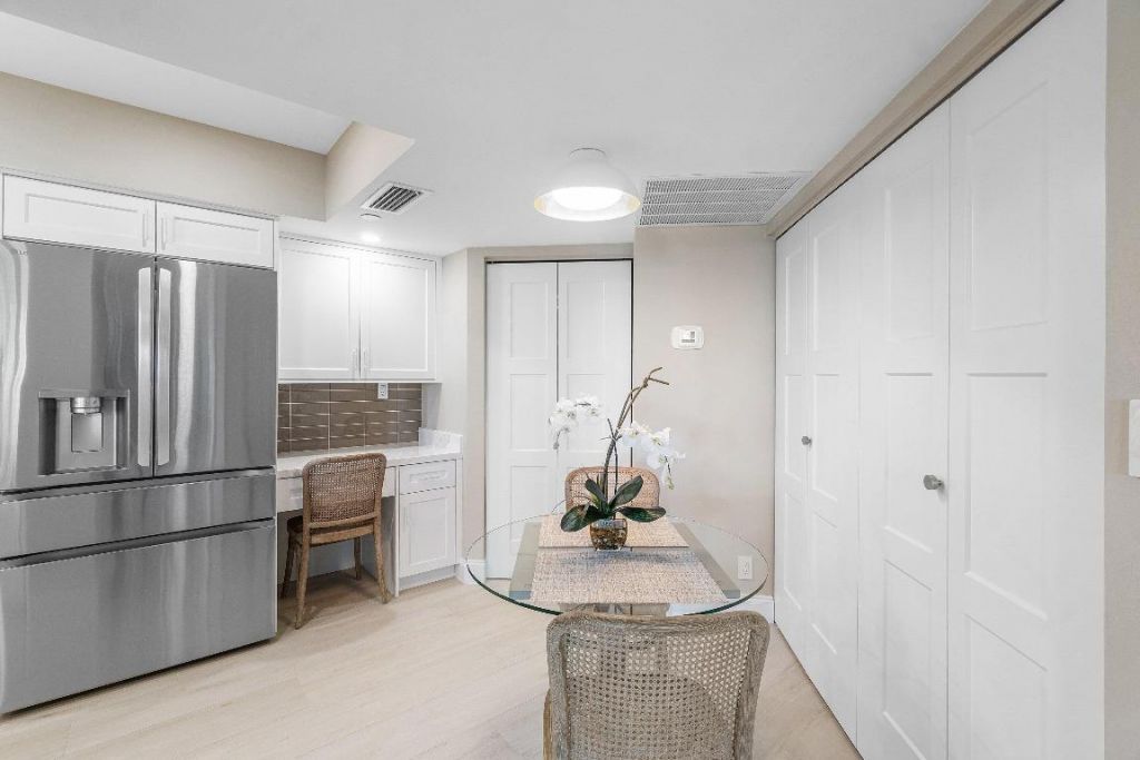 100 SE 5th Avenue, Unit 404, Boca Raton, FL 33432 Photo