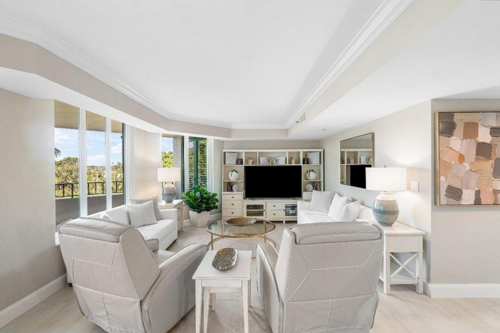 100 SE 5th Avenue, Unit 404, Boca Raton, FL 33432 Photo