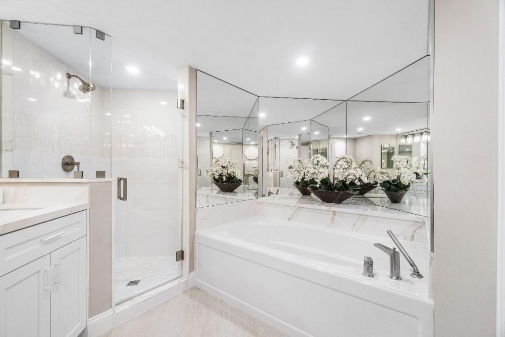 100 SE 5th Avenue, Unit 404, Boca Raton, FL 33432 Photo