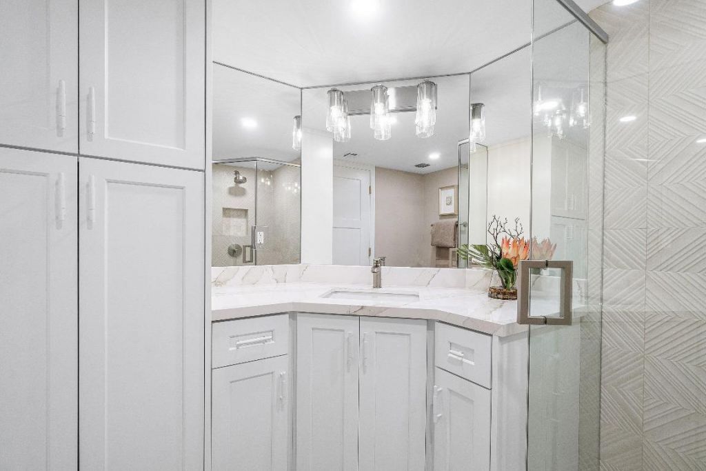 100 SE 5th Avenue, Unit 404, Boca Raton, FL 33432 Photo