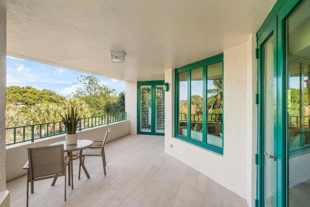 100 SE 5th Avenue, Unit 404, Boca Raton, FL 33432 Photo