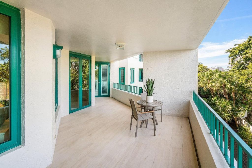 100 SE 5th Avenue, Unit 404, Boca Raton, FL 33432 Photo