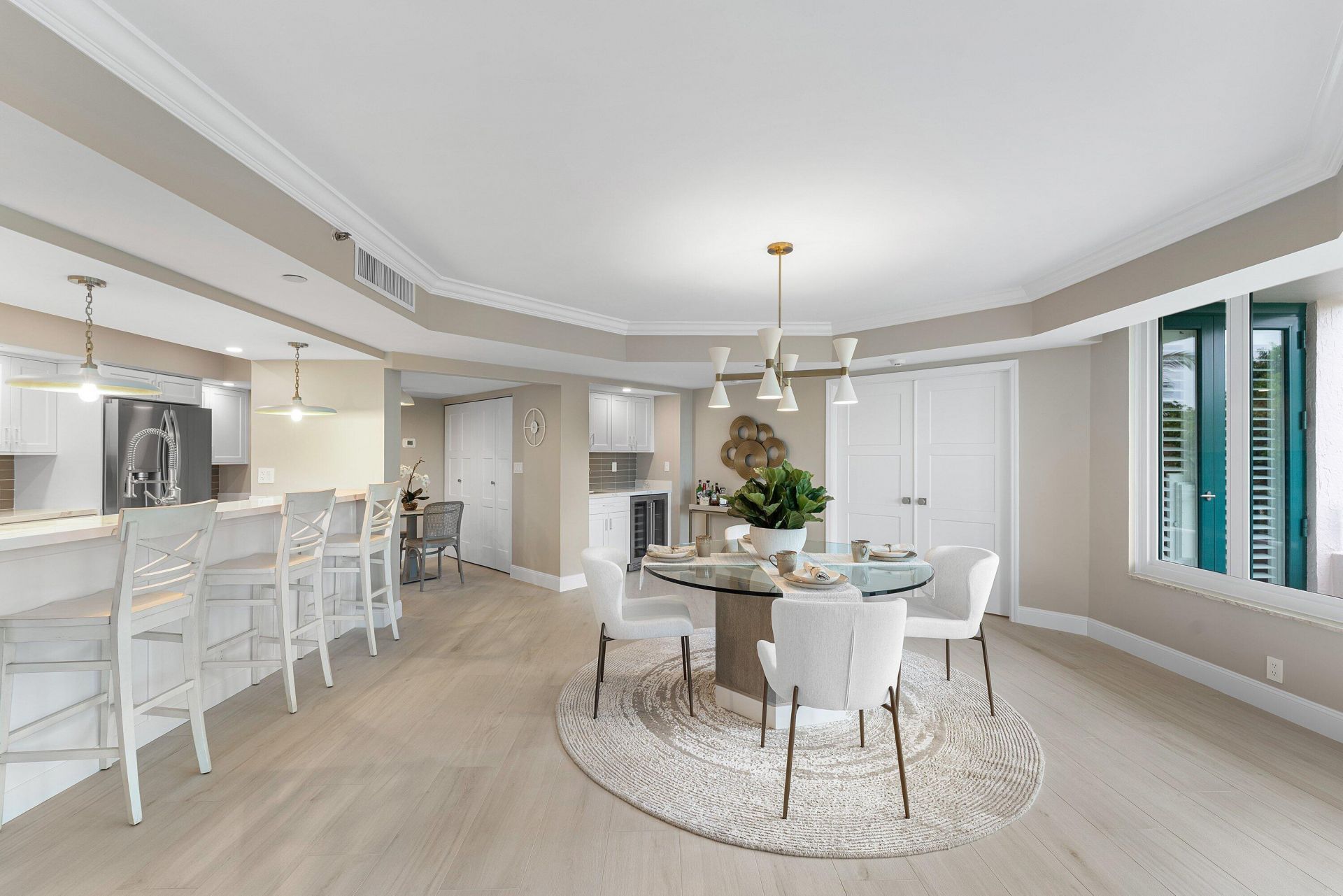100 SE 5th Avenue, Unit 404, Boca Raton, FL 33432 Photo