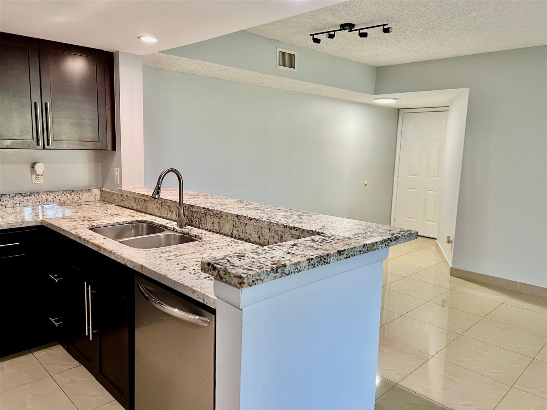 9288 W Atlantic Boulevard, Unit 1114, Coral Springs, FL 33071 Photo