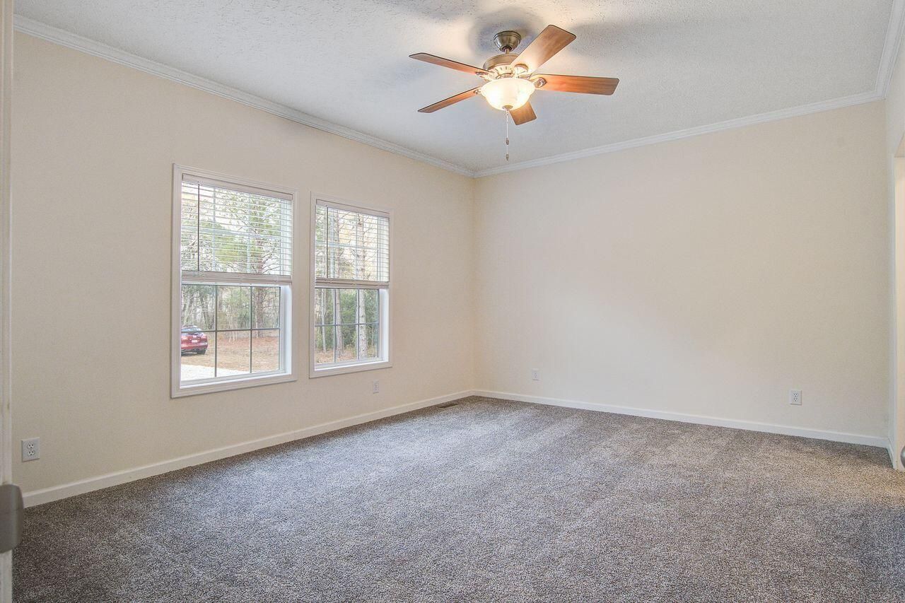 1576 Pine Grove Road Photo 18