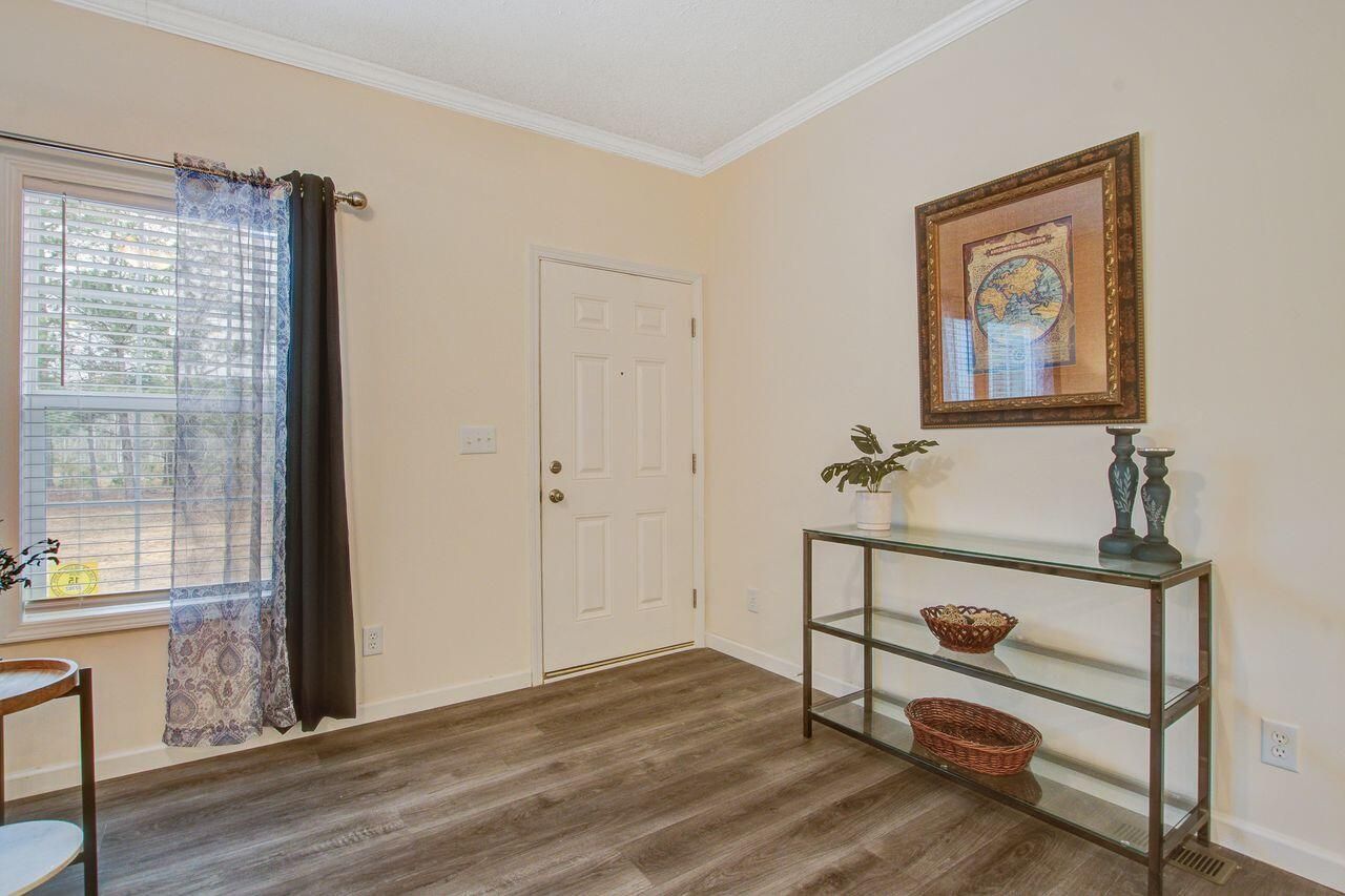 1576 Pine Grove Road Photo 6