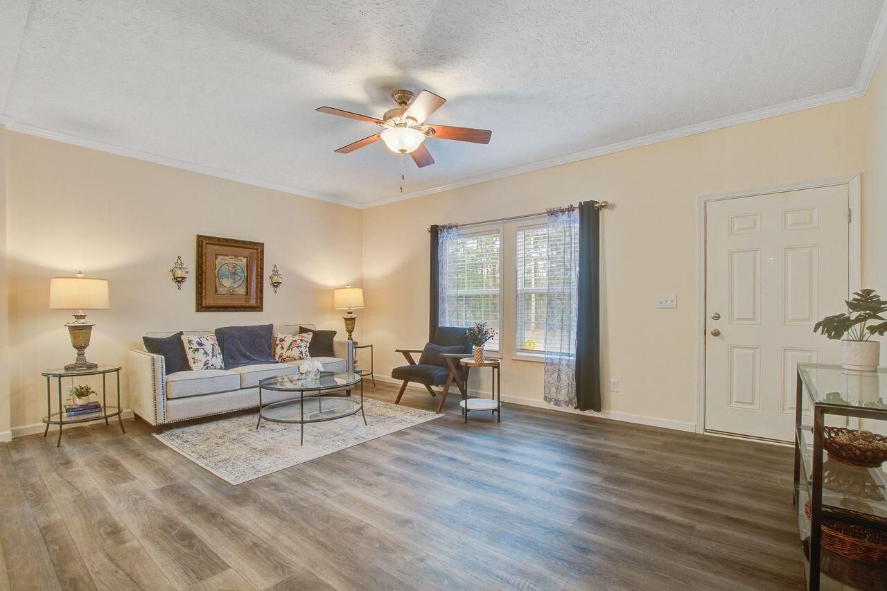 1576 Pine Grove Road Photo 7