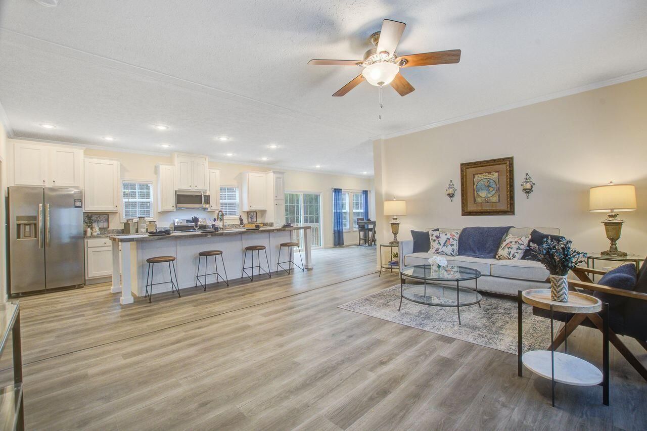 1576 Pine Grove Road Photo 9