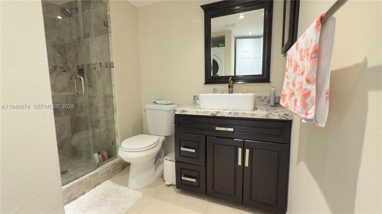 410 Lakeview Dr, Unit 103, Weston, FL 33326 Photo