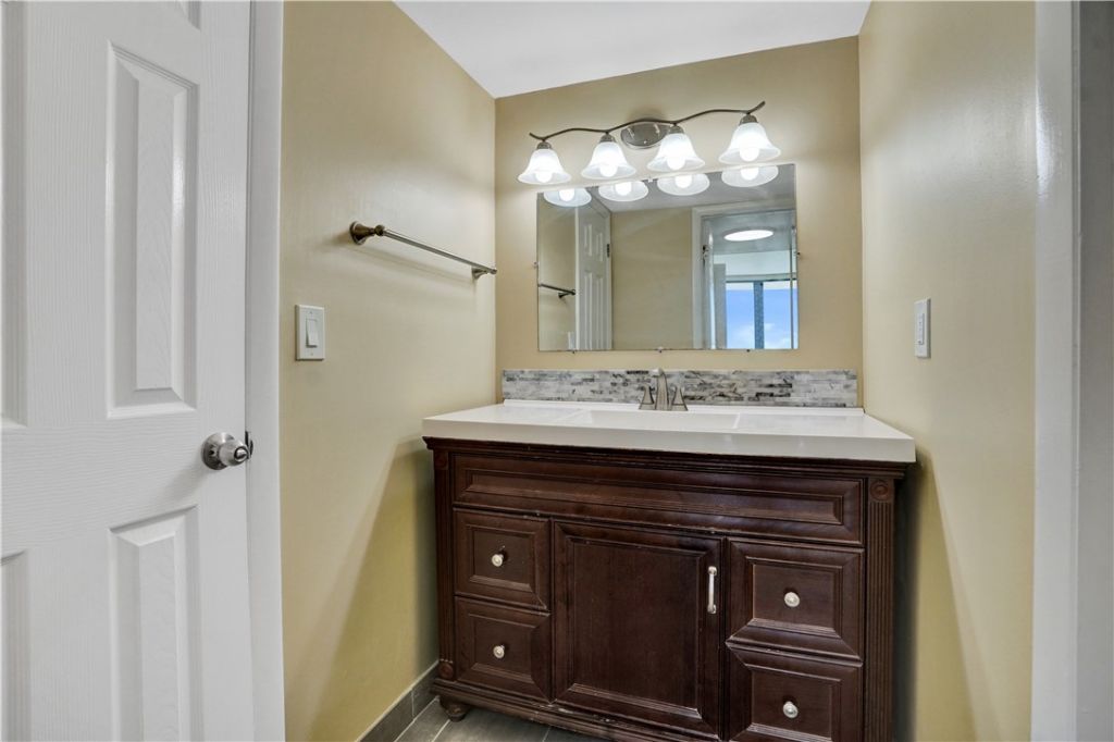 3590 S Ocean Boulevard, Unit 809, South Palm Beach, FL 33480 Photo