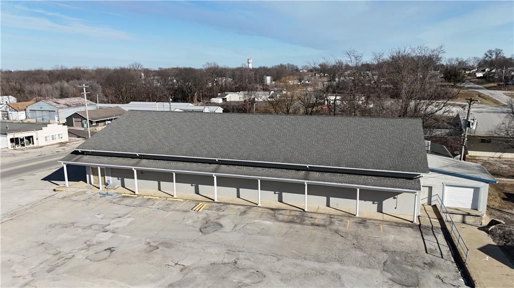 2401 Main Street, Lexington, MO 64067 Main Photo