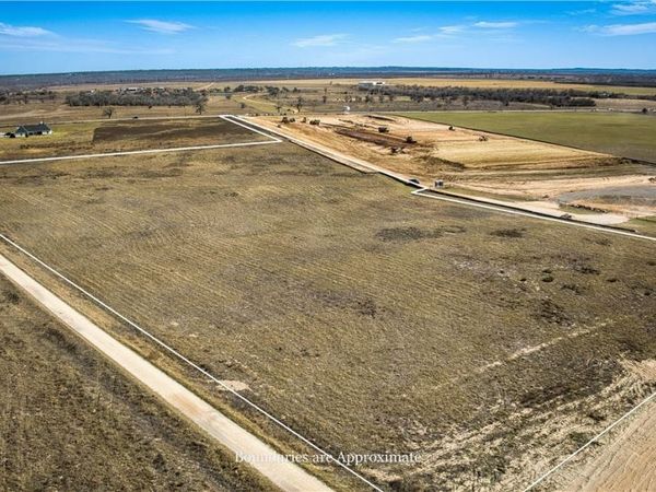 762 Tx-304 , Unit A, Bastrop, TX 78602