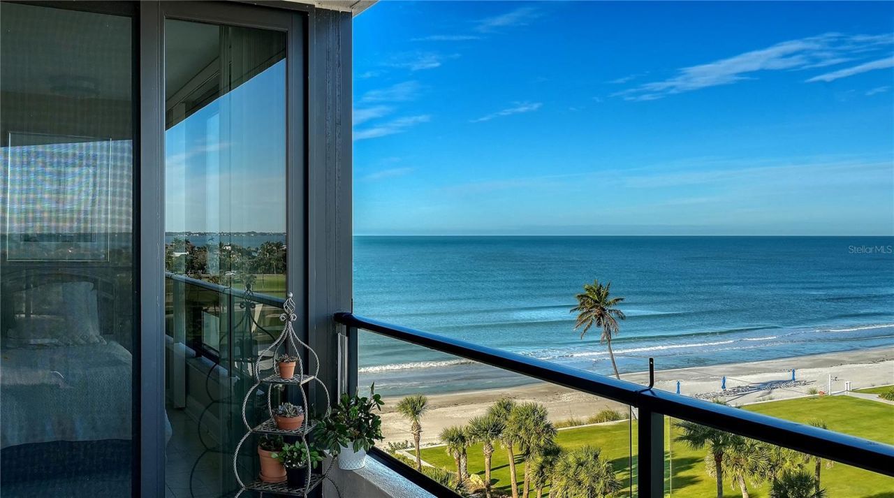 585 Sanctuary Drive, Unit B502, Longboat Key, FL 34228 Photo