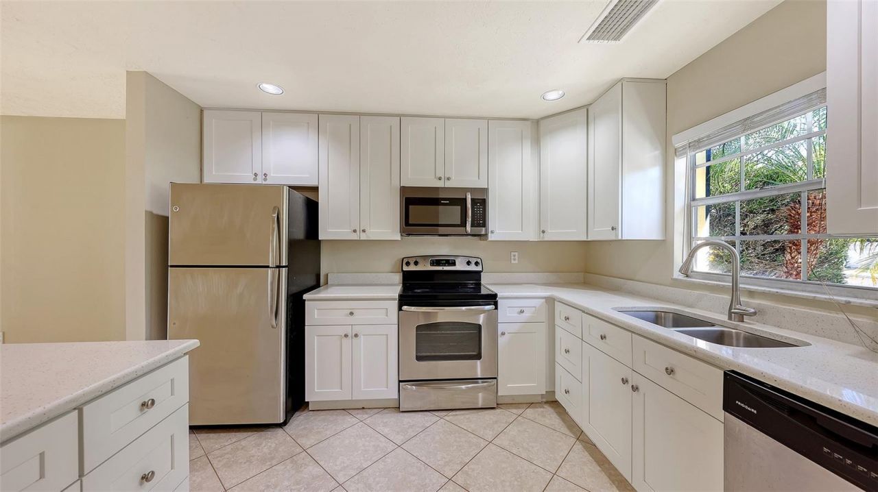 2425 Aspinwall Street, Unit 2425, Sarasota, FL 34237 Photo
