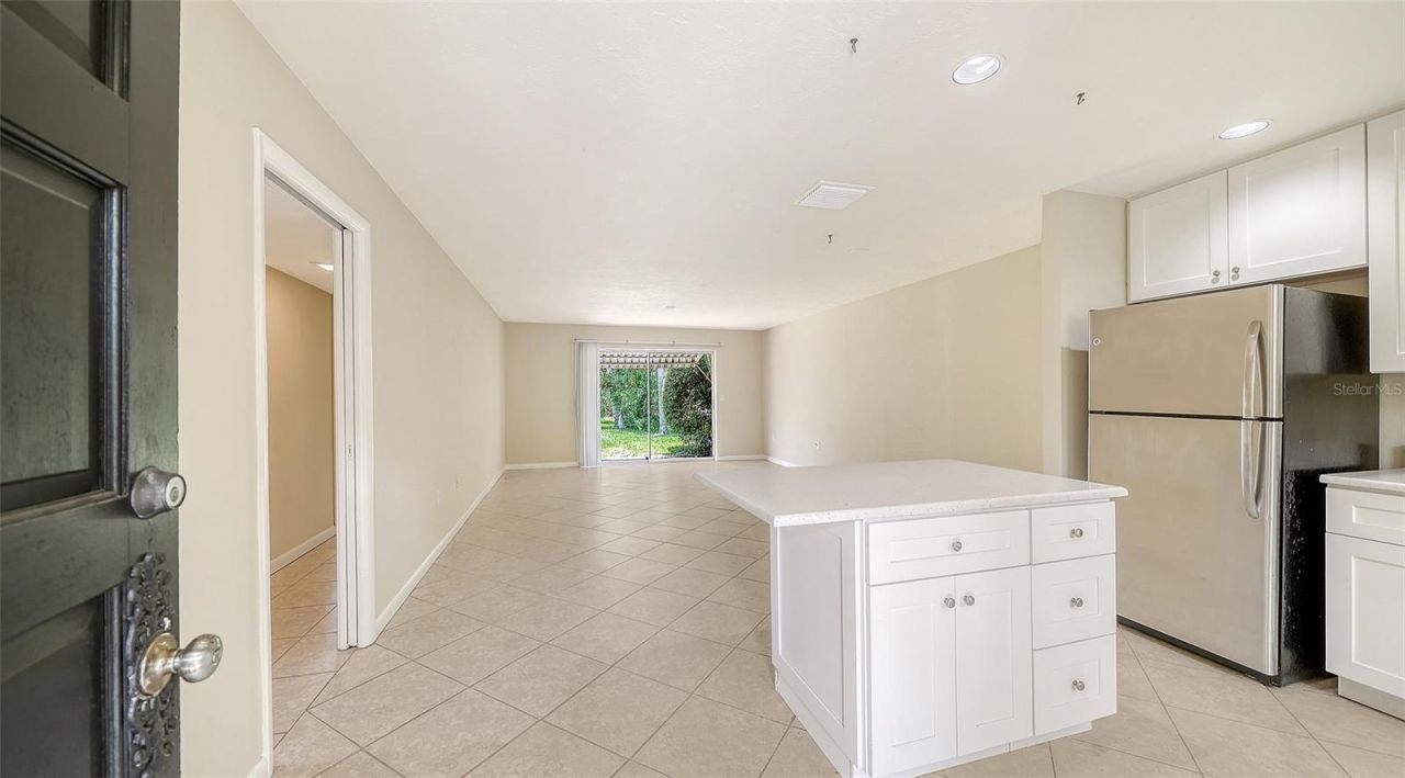 2425 Aspinwall Street, Unit 2425, Sarasota, FL 34237 Photo
