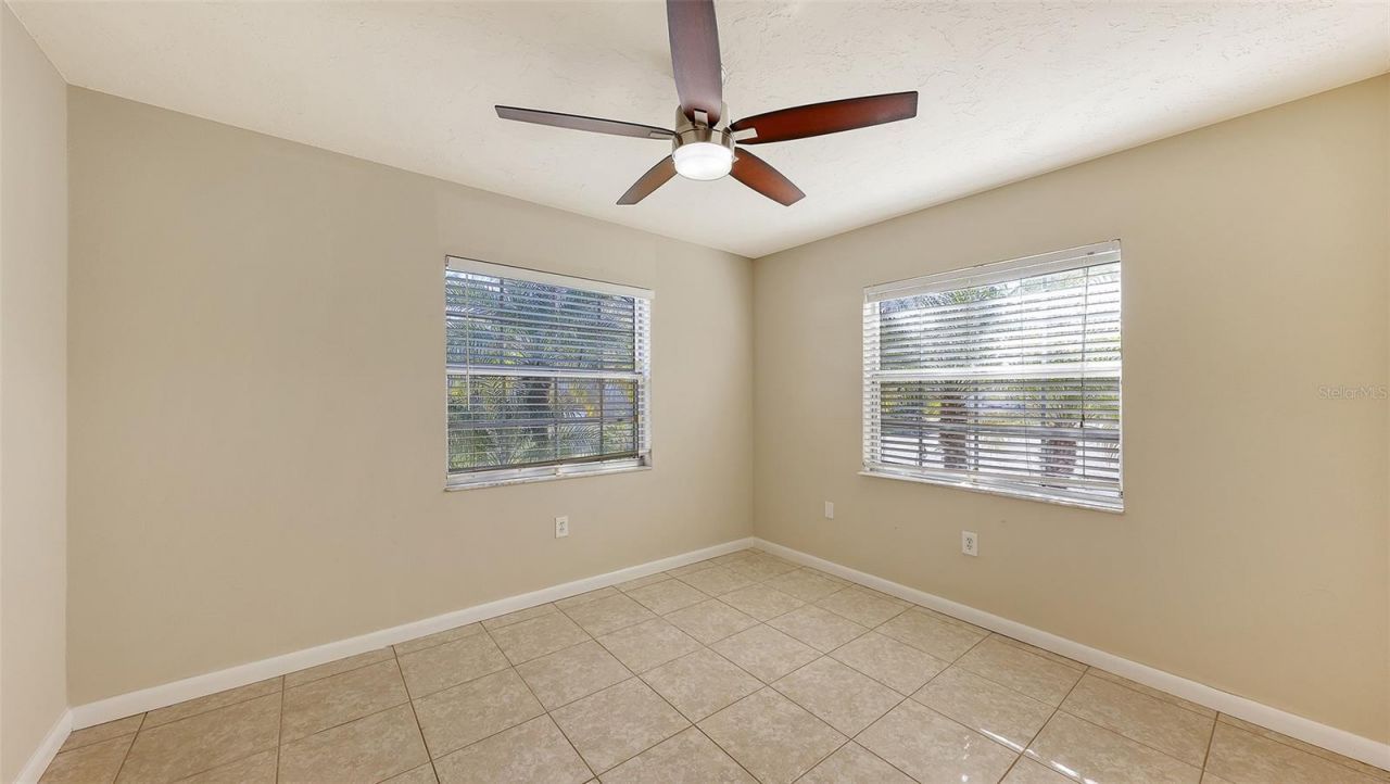 2425 Aspinwall Street, Unit 2425, Sarasota, FL 34237 Photo