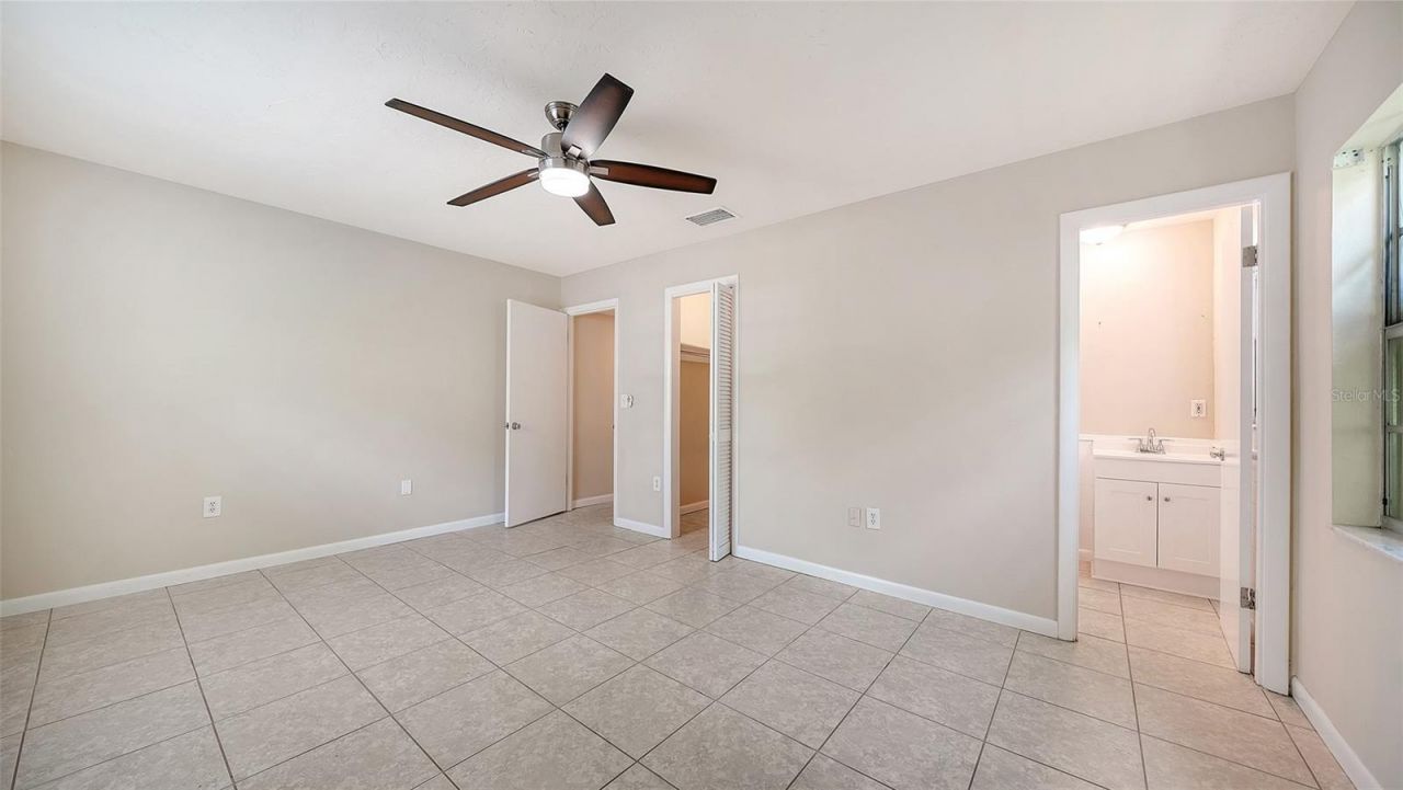 2425 Aspinwall Street, Unit 2425, Sarasota, FL 34237 Photo
