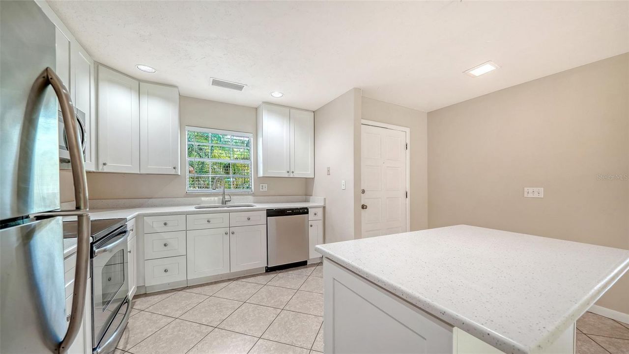 2425 Aspinwall Street, Unit 2425, Sarasota, FL 34237 Photo
