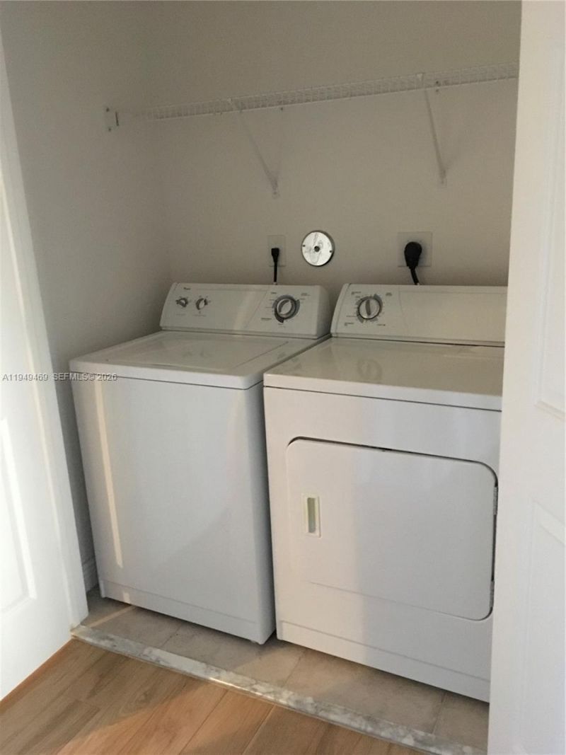 3338 Lakeside Dr, Unit 50, Davie, FL 33328 Photo