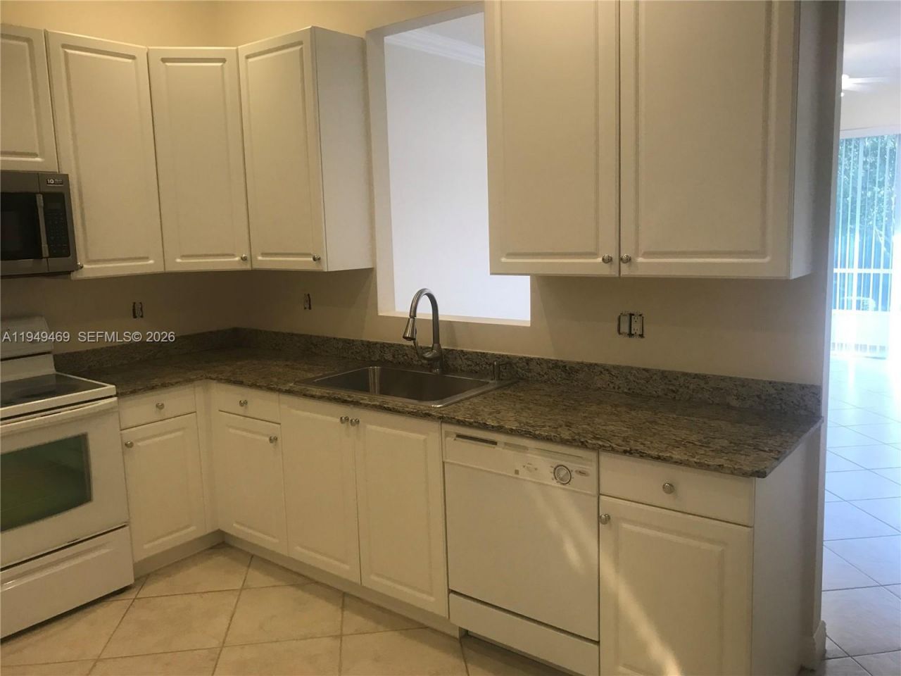 3338 Lakeside Dr, Unit 50, Davie, FL 33328 Photo