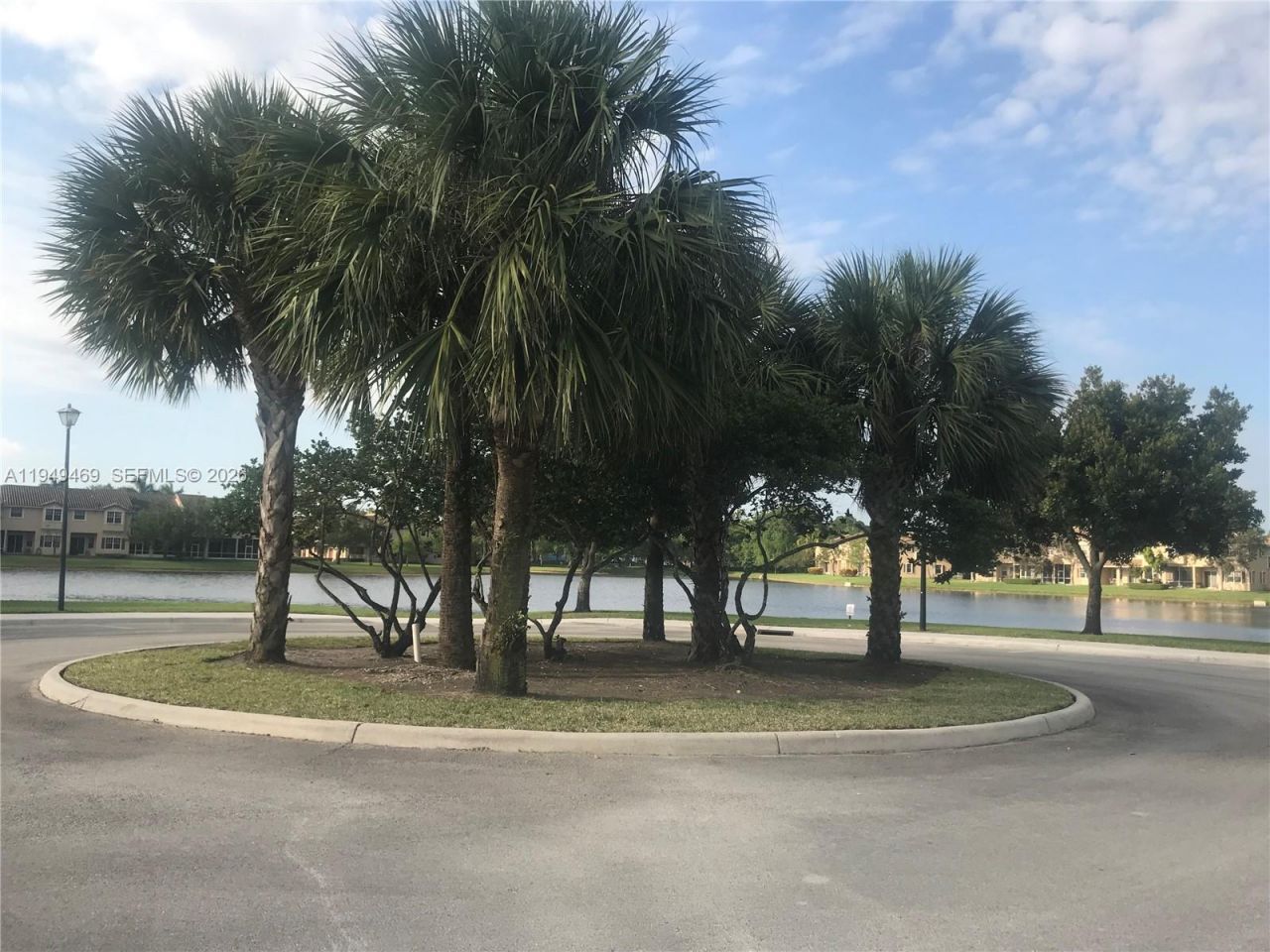 3338 Lakeside Dr, Unit 50, Davie, FL 33328 Photo