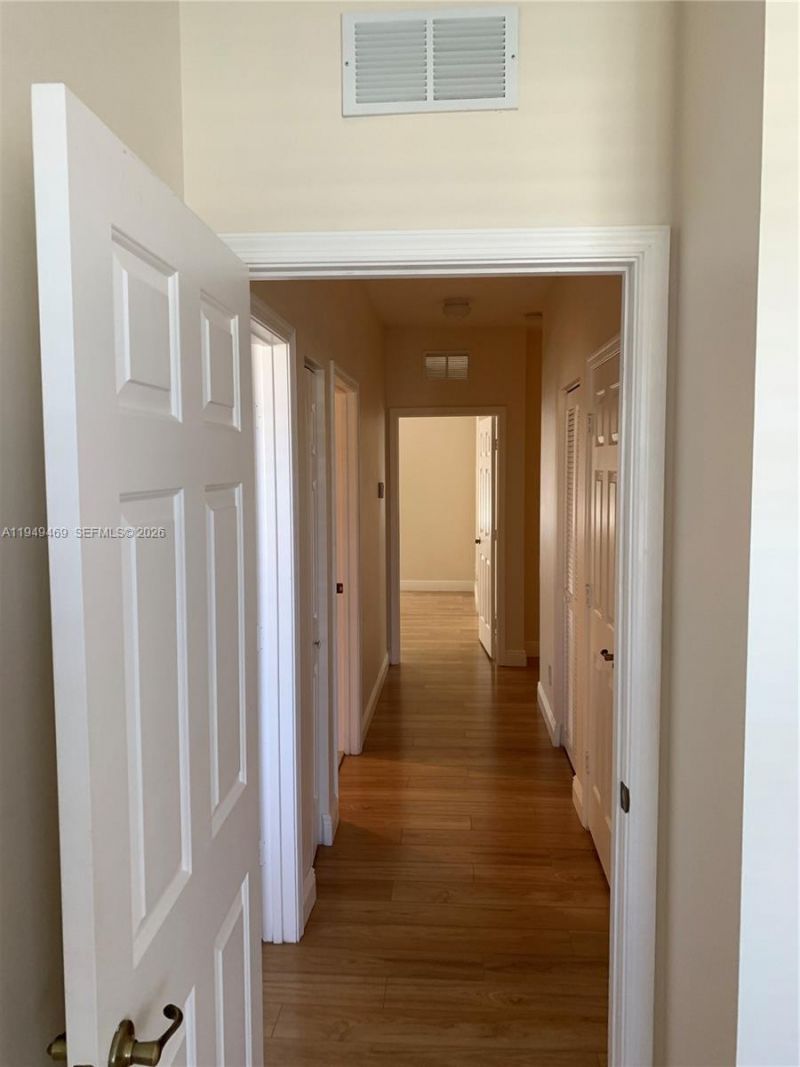 3338 Lakeside Dr, Unit 50, Davie, FL 33328 Photo