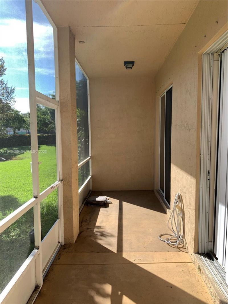 3338 Lakeside Dr, Unit 50, Davie, FL 33328 Photo