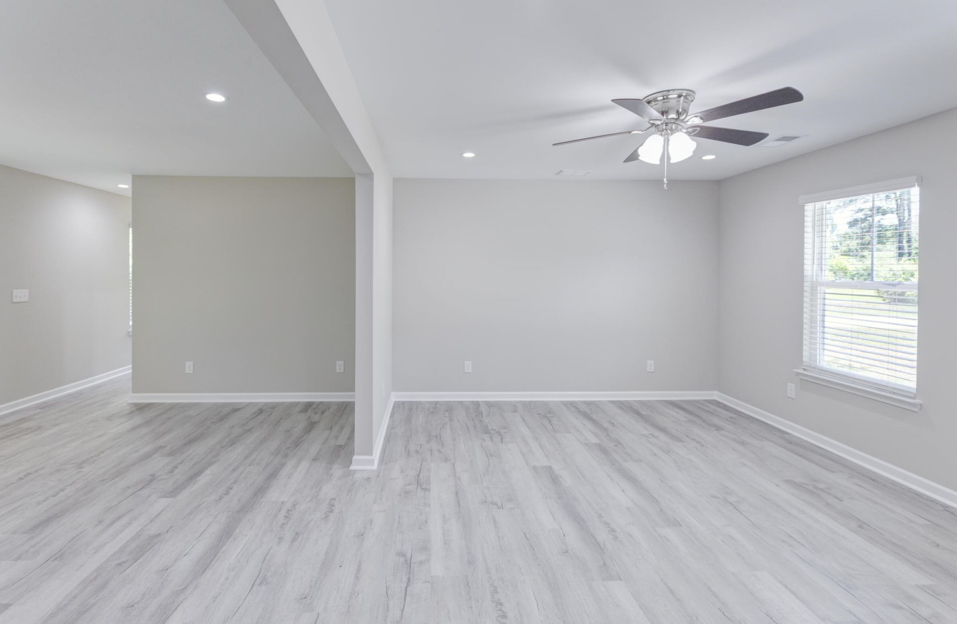 207 Woodlawn Street Photo 13