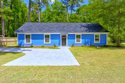 207 Woodlawn Street photo 4